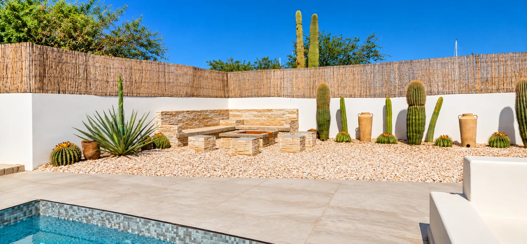casa-venta-costa-real-san-carlos-patio-fire-pit
